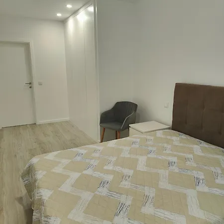 Loreto House Апартаменты