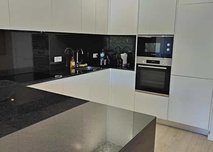 Апартаменты Loreto House *